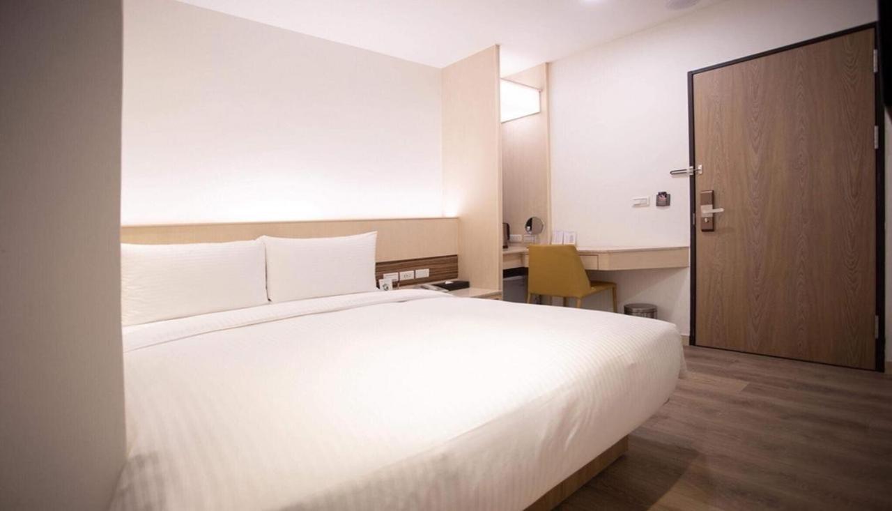 Beauty Avenue Inn Kaohsiung Exterior foto
